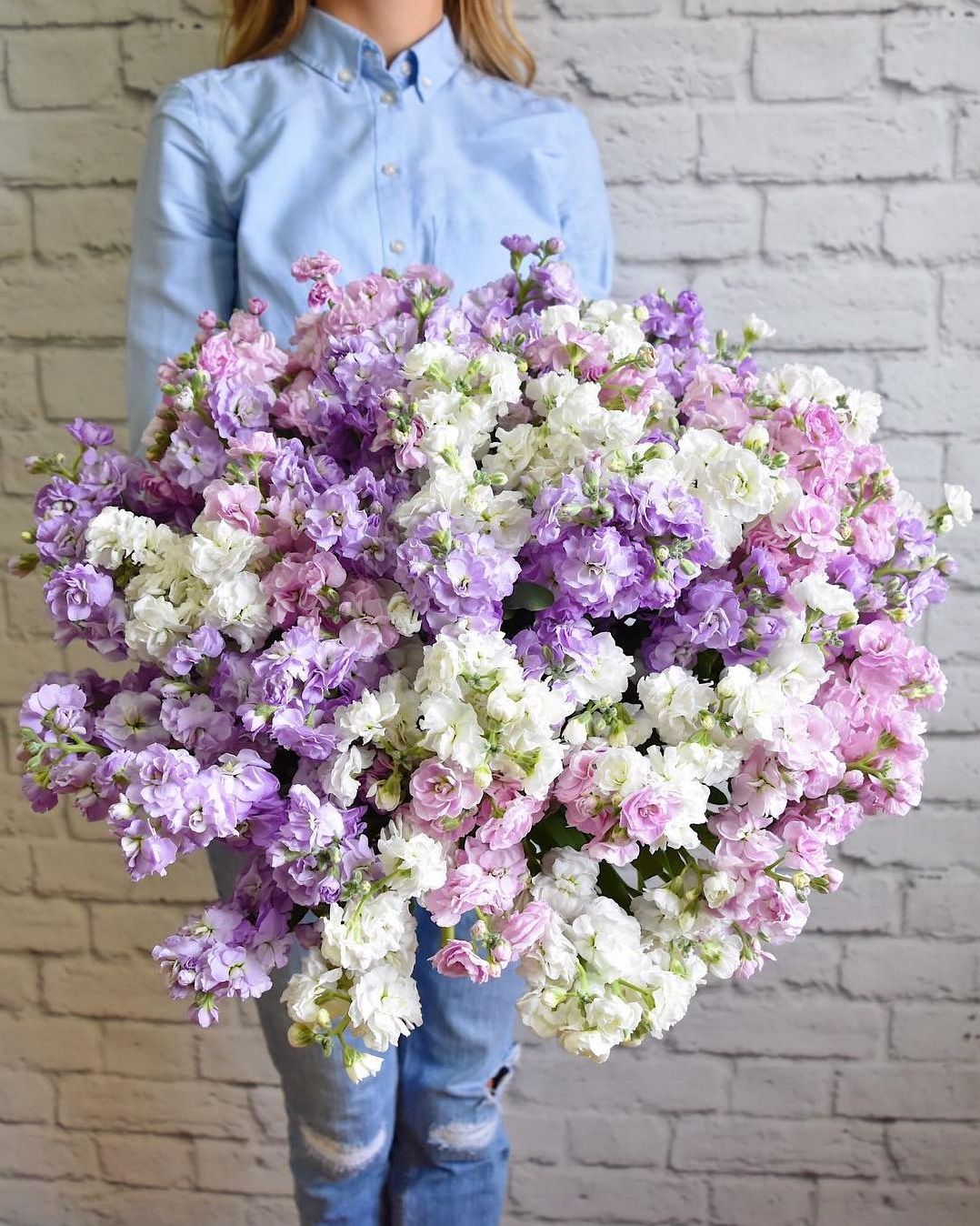 Букет с маттиолой