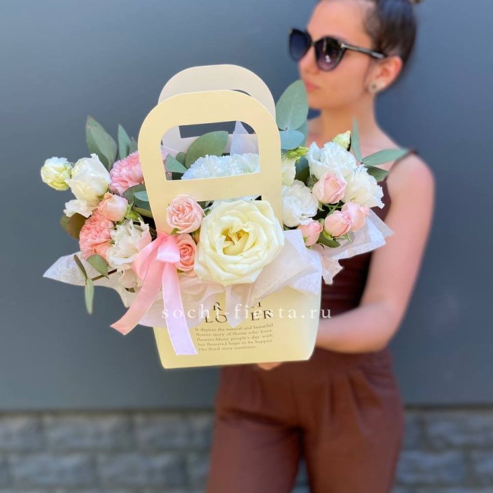 Цветочная сумочка "Рафаэль" в Курске