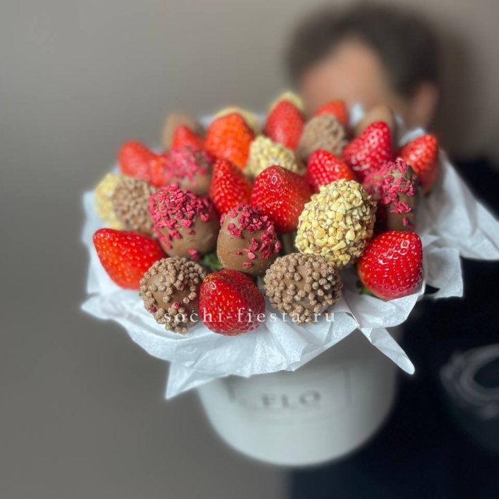 Клубника в боксе 30 ягод в Курске