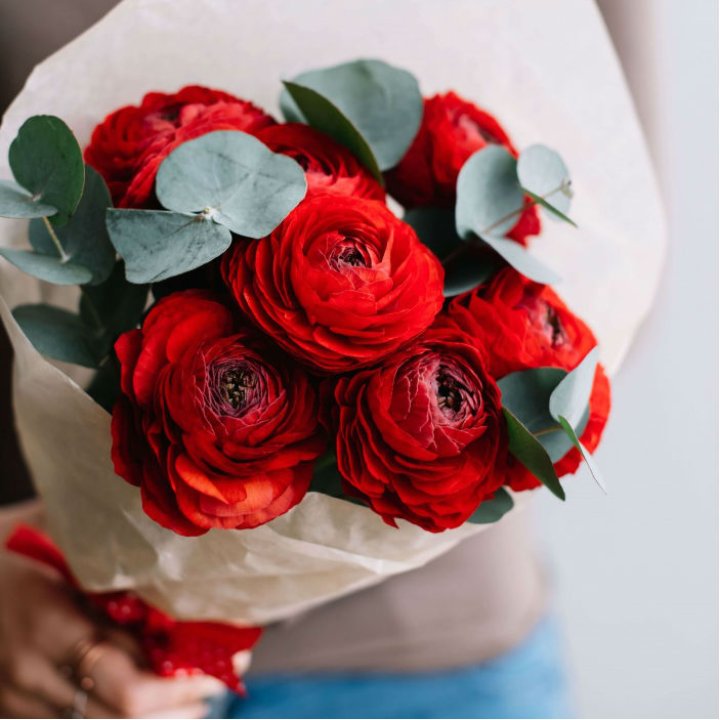 Букет ранункулюсов  в Курске