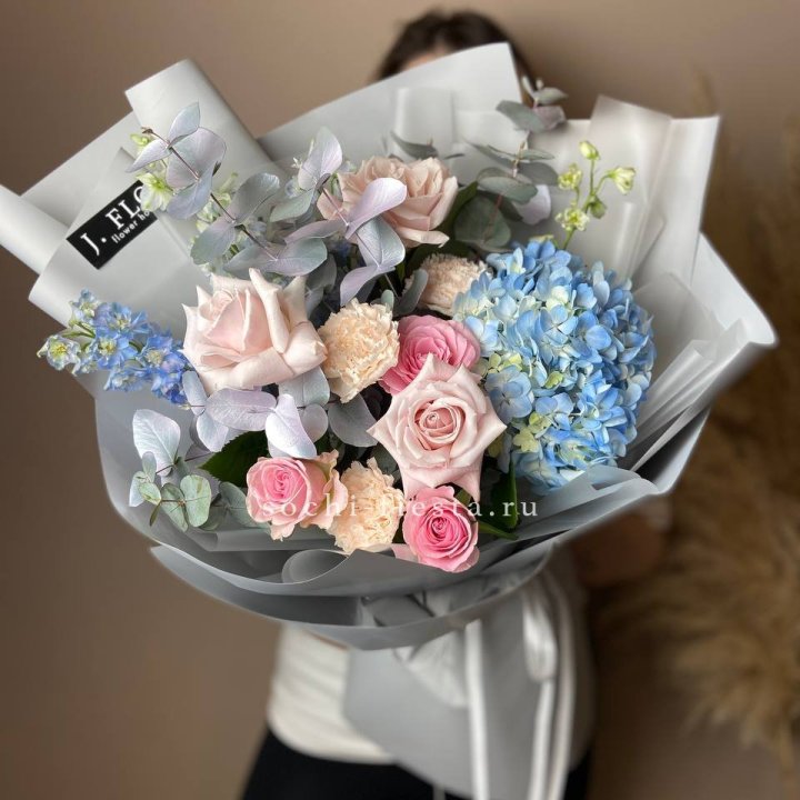 Букет с гортензией № 4 в Курске