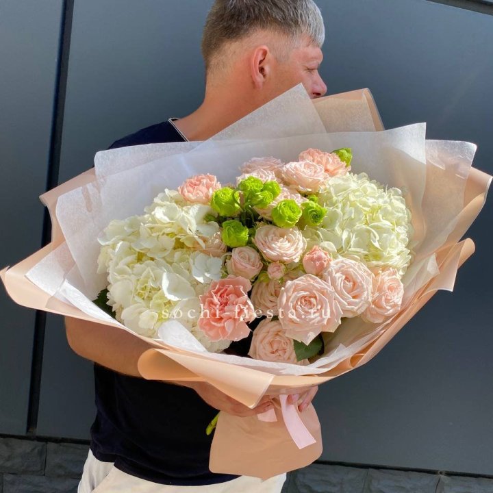 Авторский букет "Нежный крем" в Курске