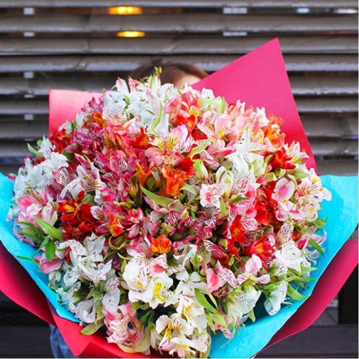 101 альстромерия в Курске