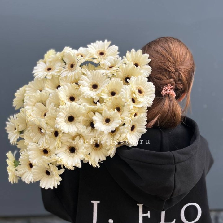 51 гербера в Курске