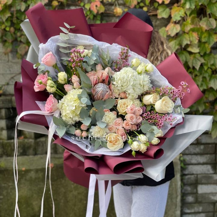 Авторский букет с протеей №1 в Курске