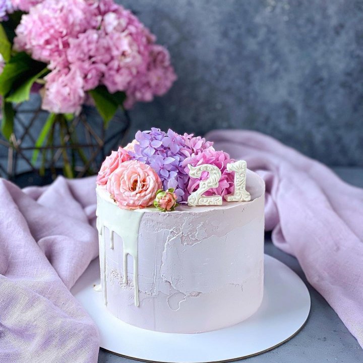 Торт с цифрой в Курске