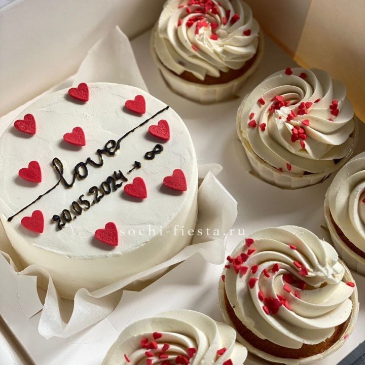 Капкейки и бенто-торт "Любимые" в Курске