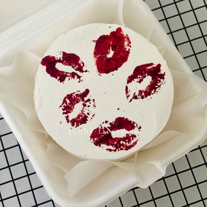 Бенто-торт "Поцелуй" в Курске