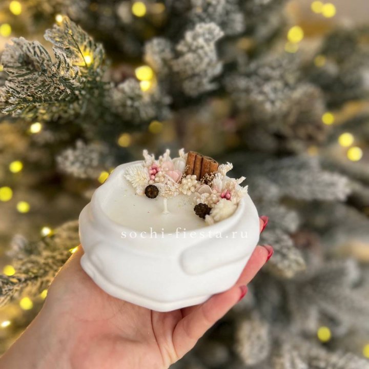 Свеча ароматическая в гипсе Руки с корицей в Курске