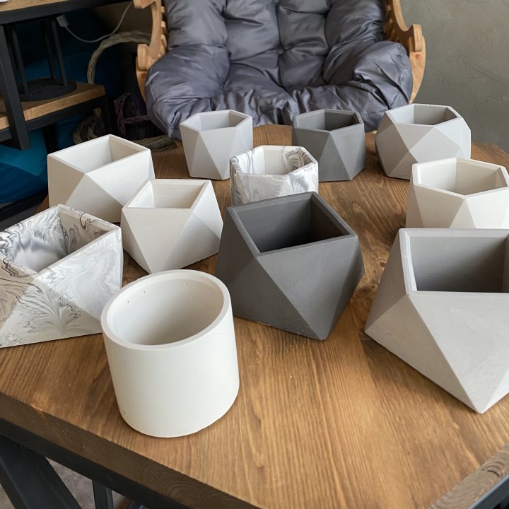 Дизайнерское кашпо в Курске