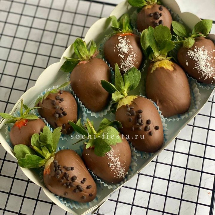 Клубника в шоколаде 10 ягод в Курске