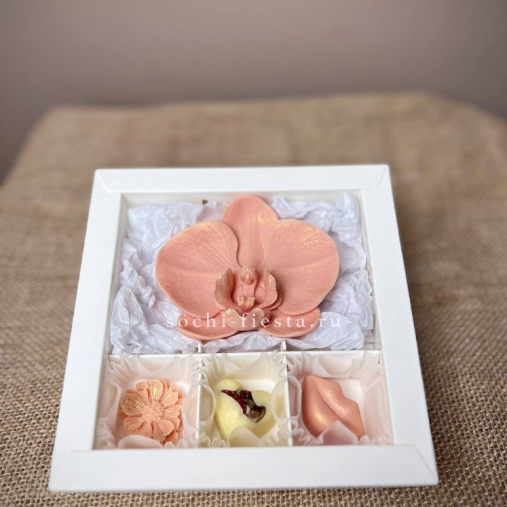 Конфеты из шоколада с Орхидеей в Курске