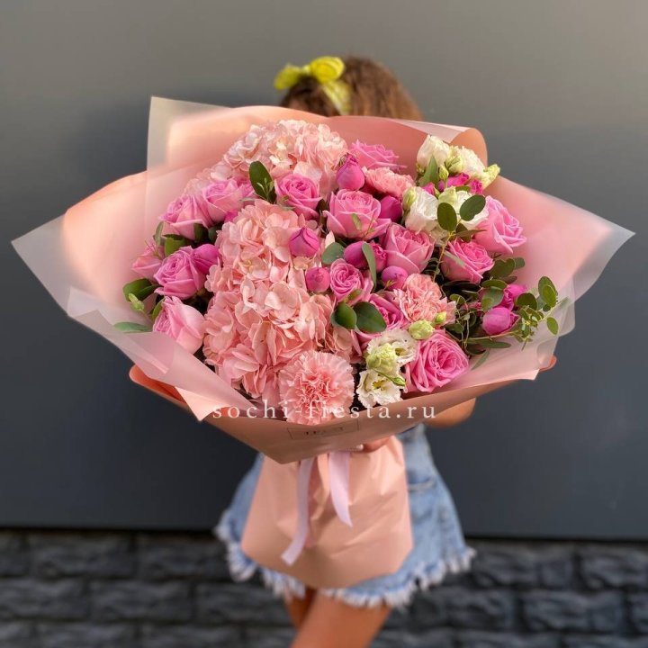 Авторский букет "Восторг" в Курске