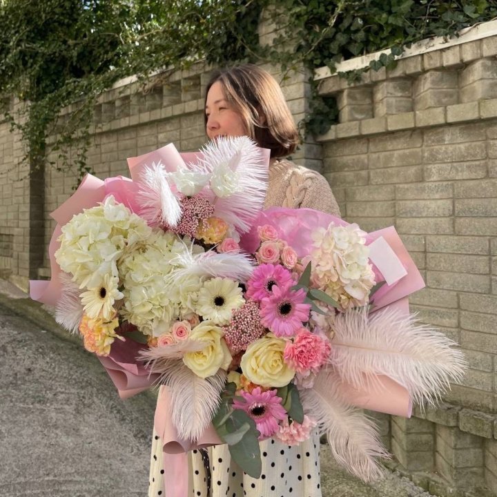 Дизайнерский букет "Валенсия" в Курске