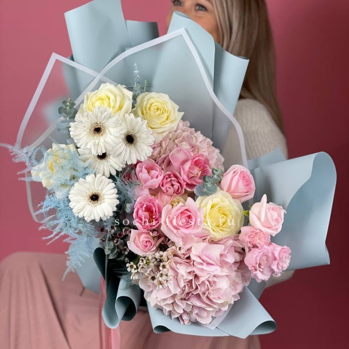 Дизайнерский букет "Адель" в Курске