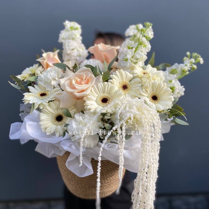 Цветы в джутовом кашпо "Валери" в Курске