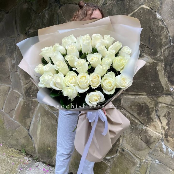 35 голландских роз в Курске