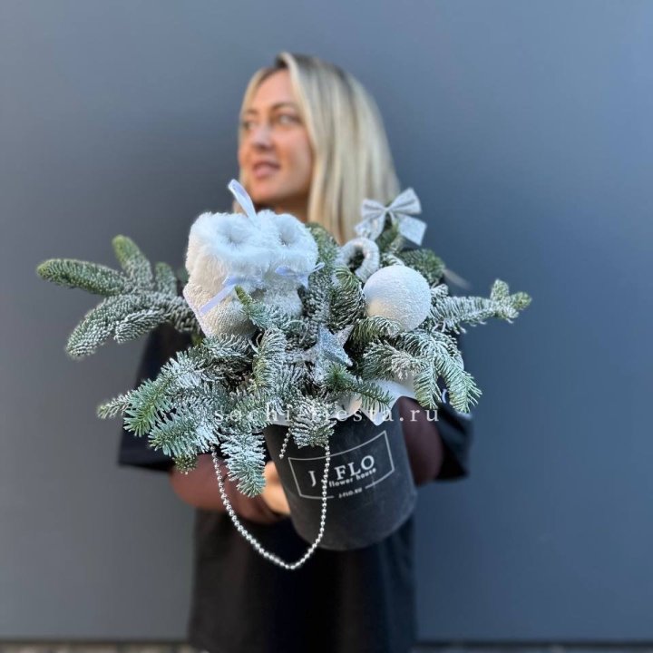 Новогодний бокс "Ботс вайт" в Курске