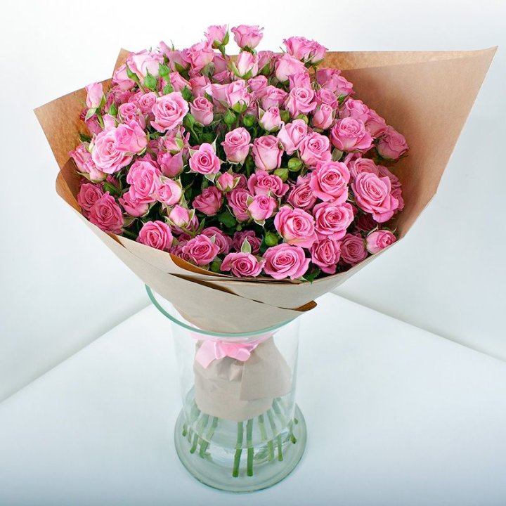 15 кустовых роз в Курске