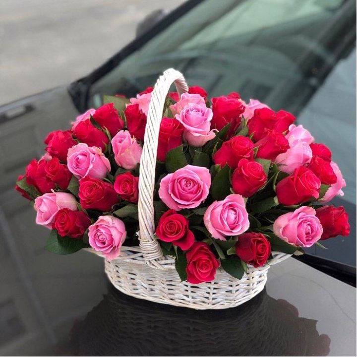 Корзина с розами  в Курске