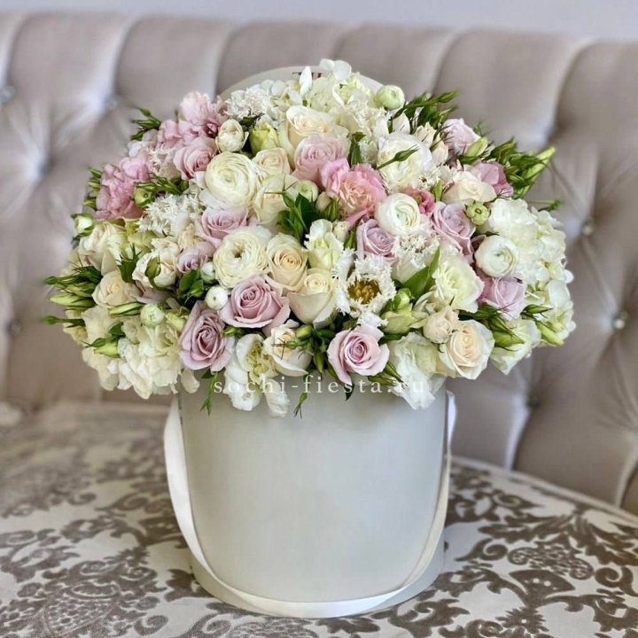 Цветочный бокс "Ловинг" в Курске