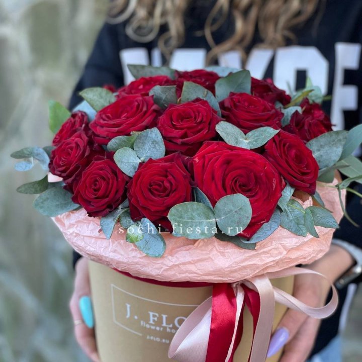 21 Красная роза в боксе №1 в Курске