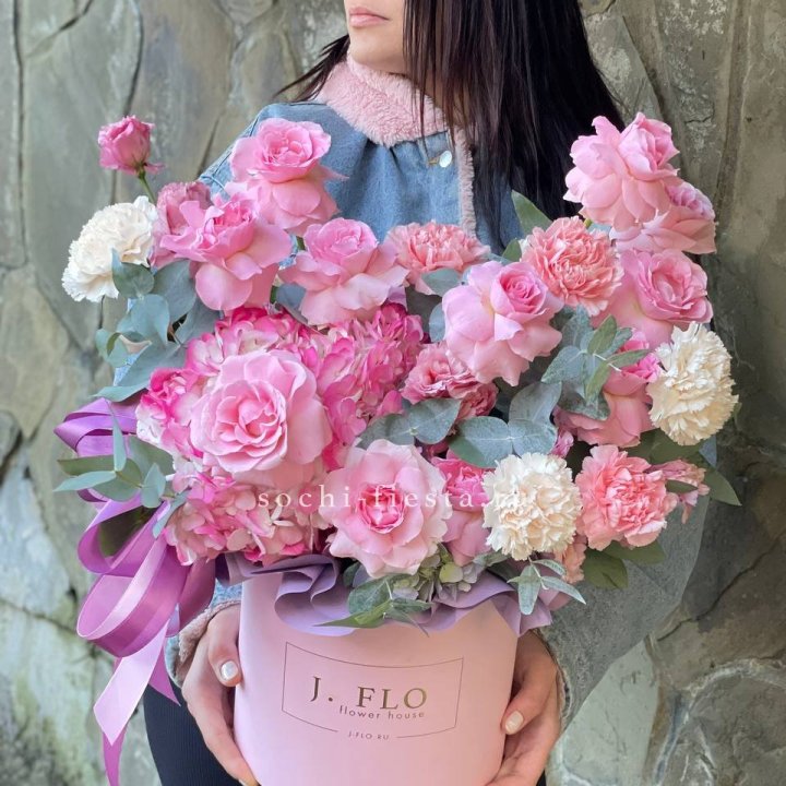 Цветочный бокс "Эсмиральда" в Курске