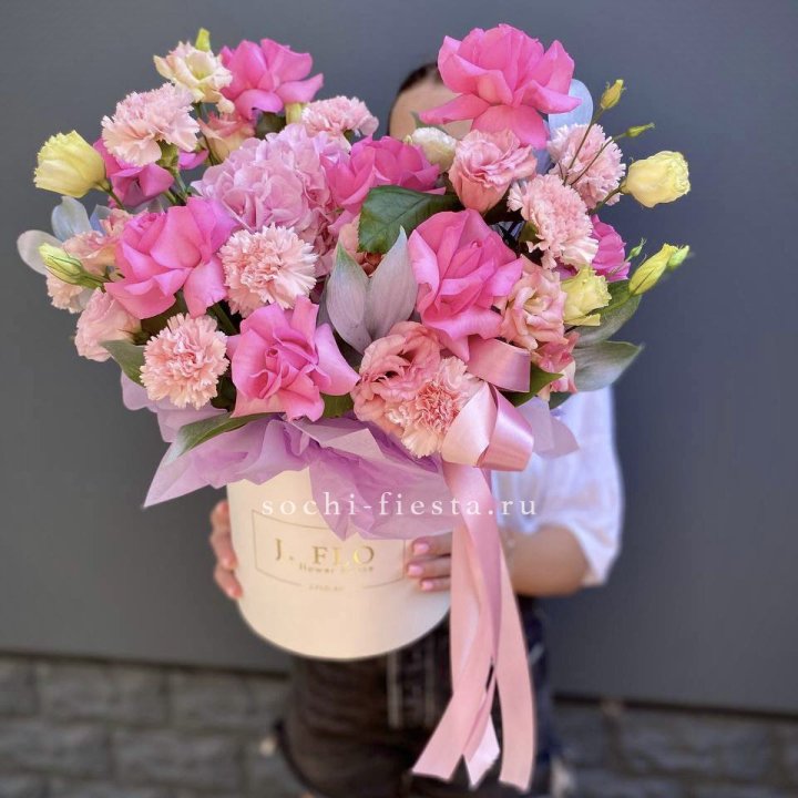 Цветочный бокс "Сальма" в Курске