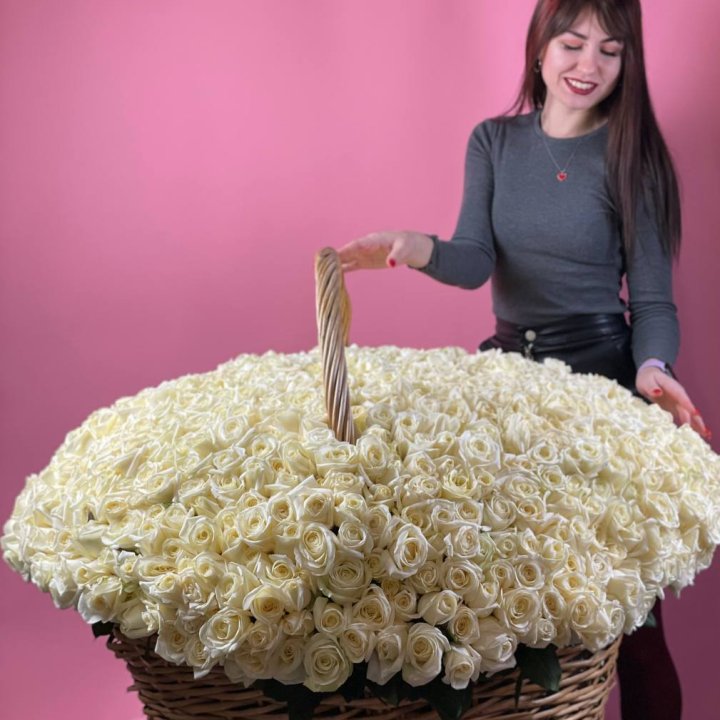 1001 белая роза в Курске