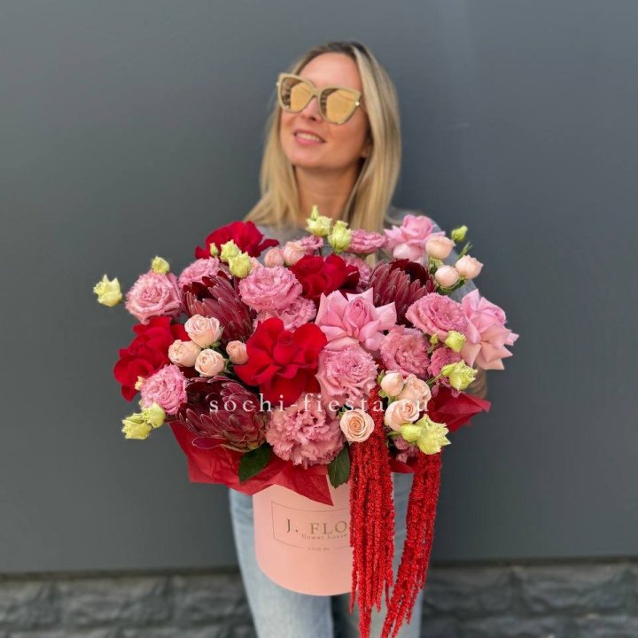 Дизайнерский цилиндр "Криотель" в Курске