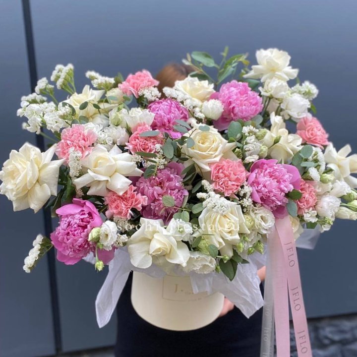 Дизайнерский бокс "Амор этерна" в Курске