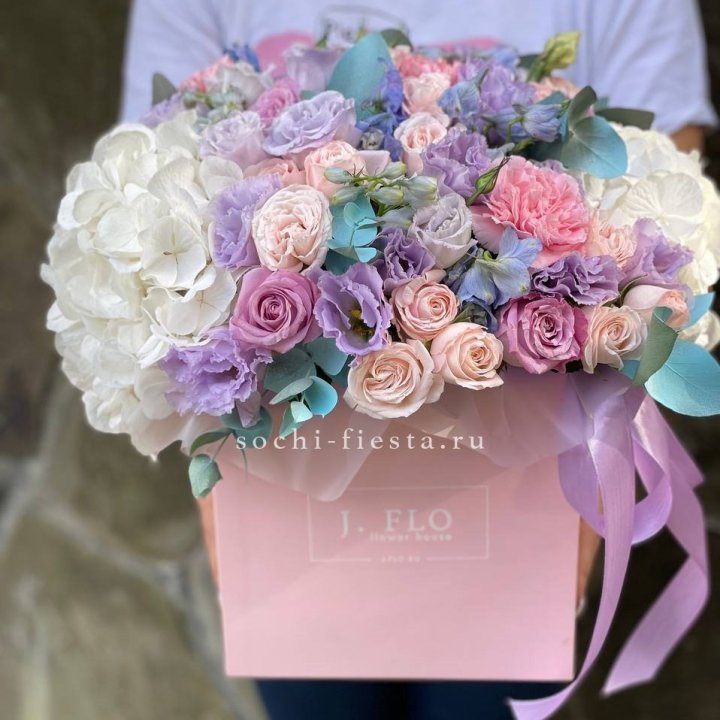 Цветочный бокс макси каб в Курске