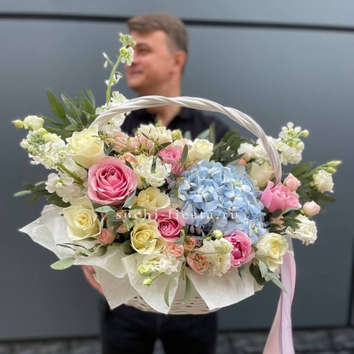 Авторская корзина "Аполинария" в Курске