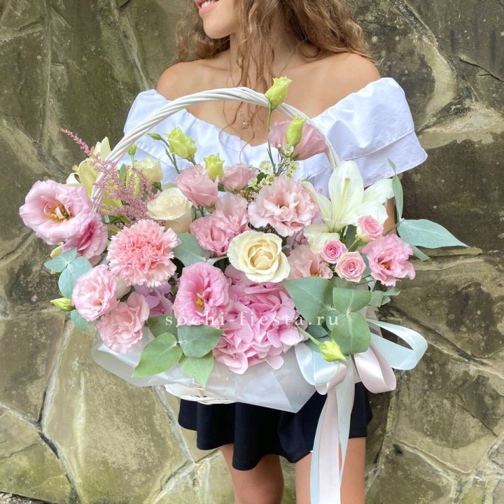 Авторская корзина "Миа" в Курске