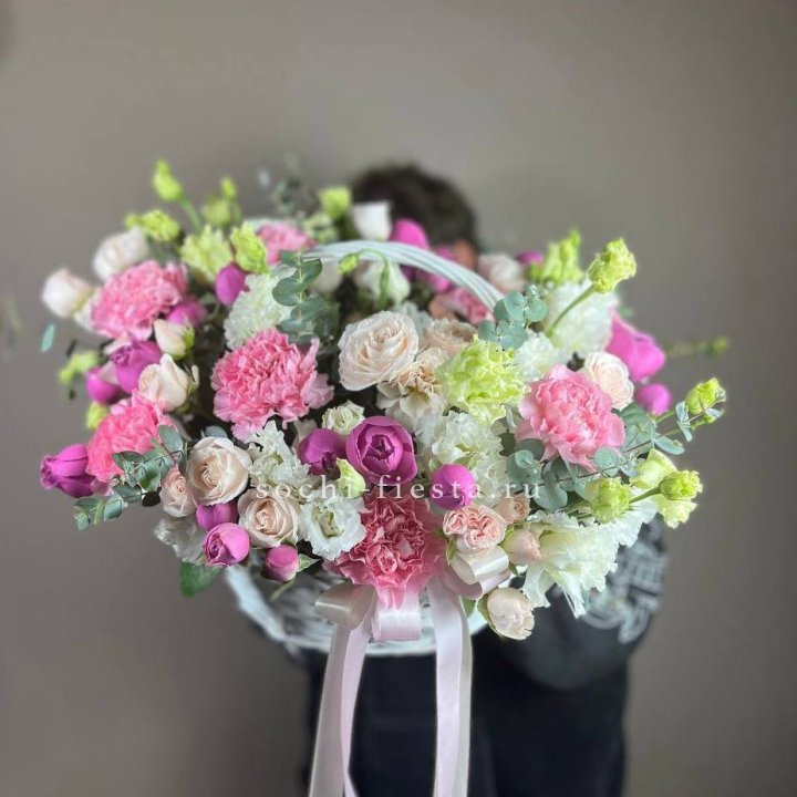 Корзина "Яркая" в Курске