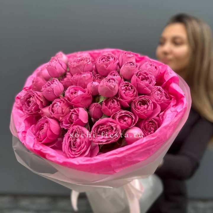 Букет из пионовидных роз  в Курске