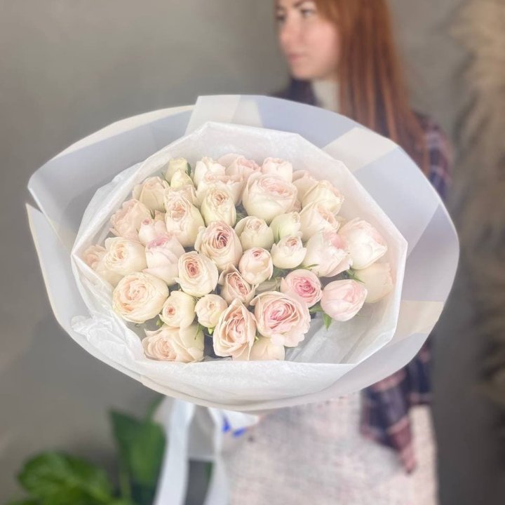 Букет кустовых роз в Курске