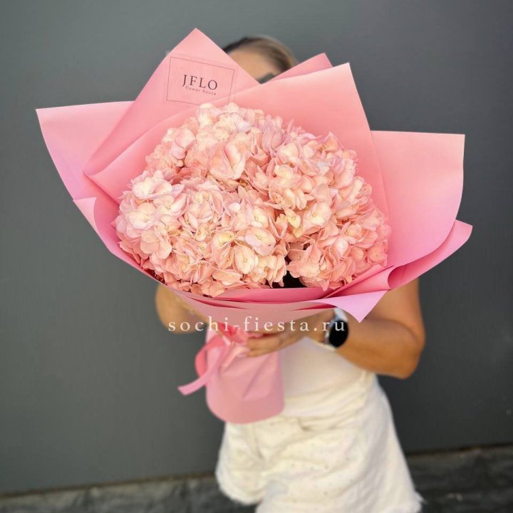 Букет гортензий "Крем" в Курске