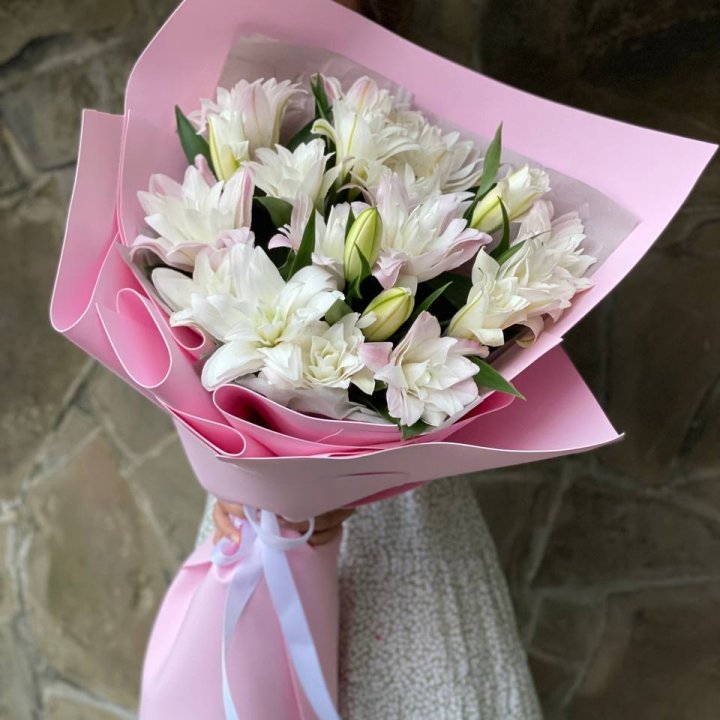 Букет пионовидных лилий №1 в Курске