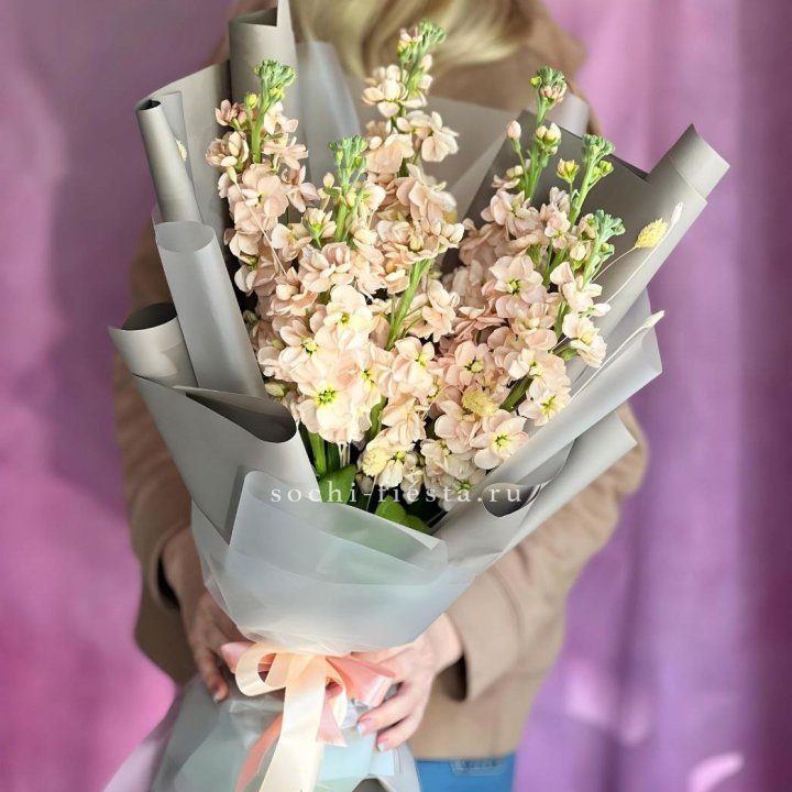 Букет ароматной маттиоллы №2 в Курске