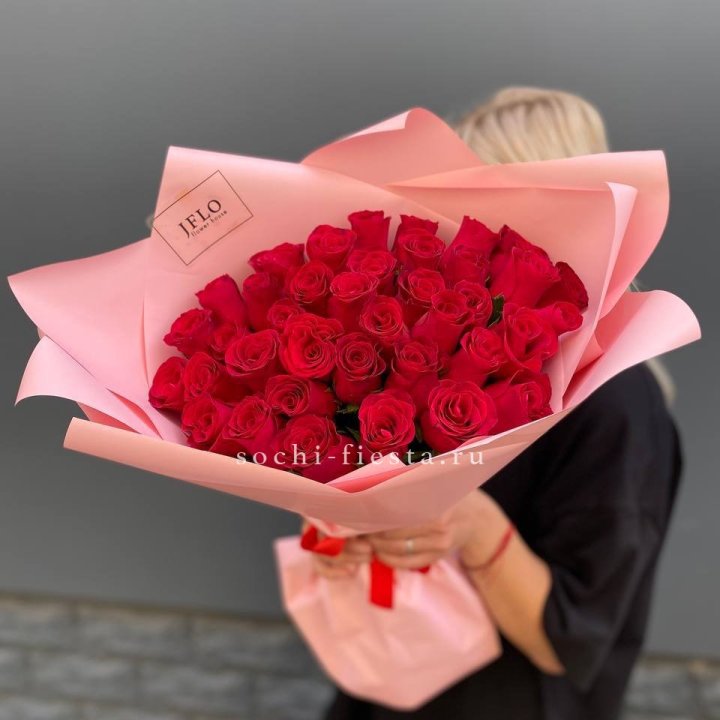 35 красных роз в Курске