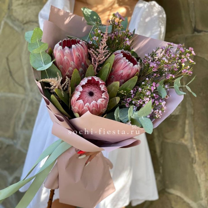 Букет из протеи "Клеопатра"  в Курске