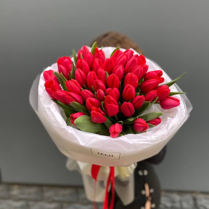 51 тюльпан "Любовь" в Курске