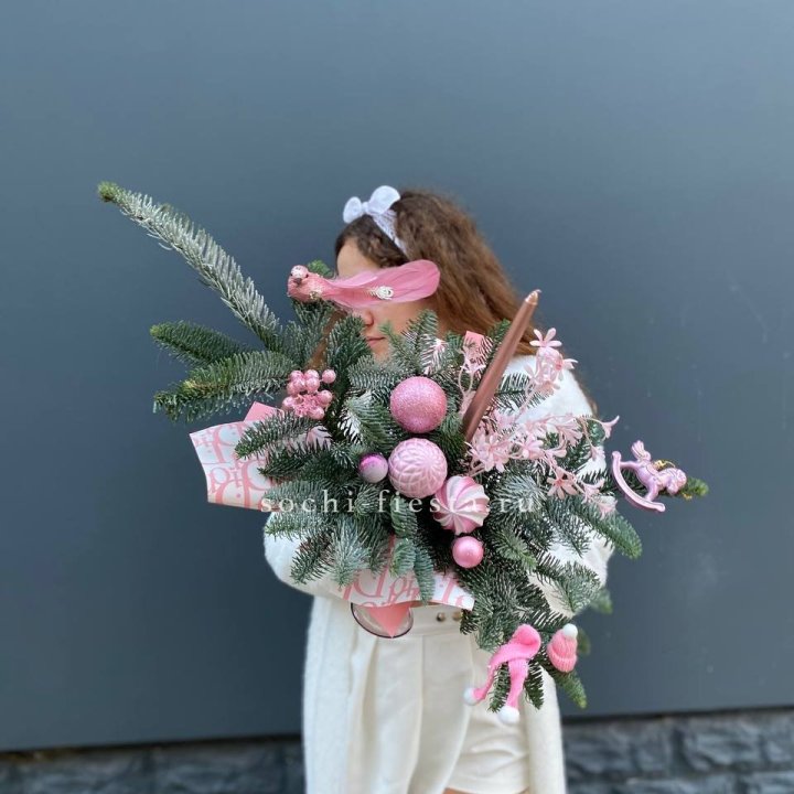 Композиция бокал розовый в Курске