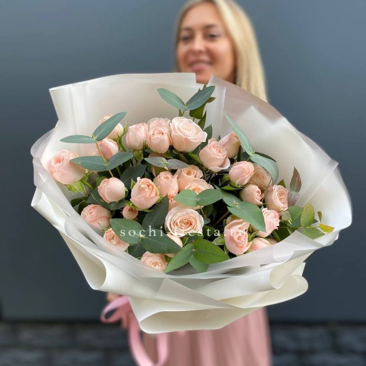 Букет кустовых роз "Фреш" в Курске