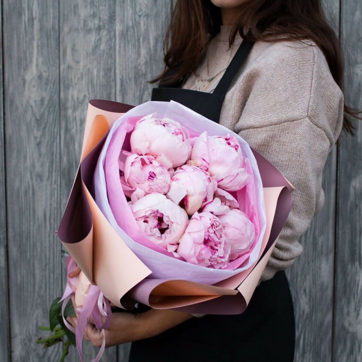 7 зефирных пионов в оформлении в Курске