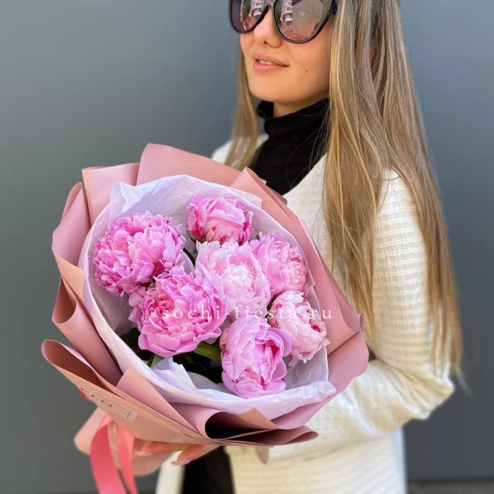 7 пионов в оформлении в Курске