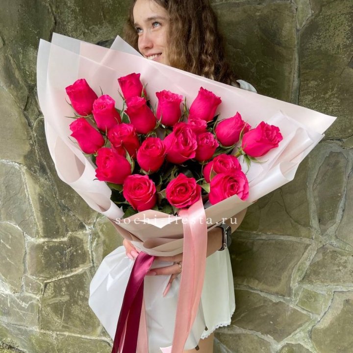 19 алых роз в Курске