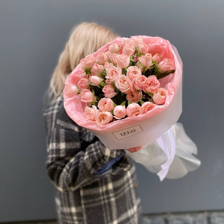 11 роз бомбастик в Курске