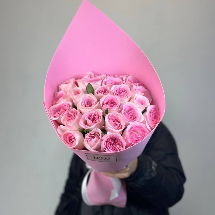 25 нежных роз в Курске